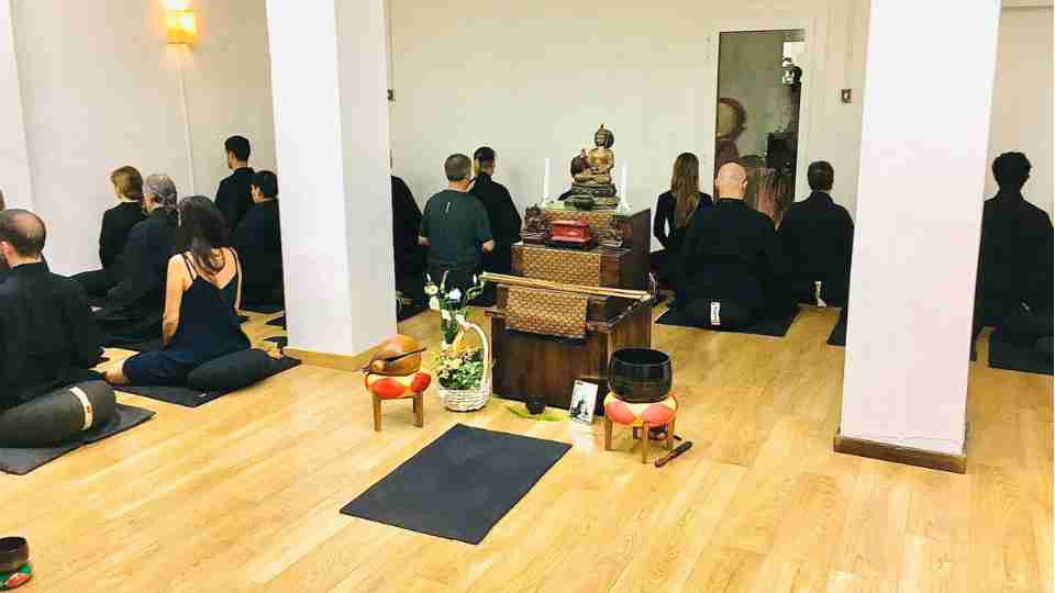 Dojo Zen | Budismo Zen en Barcelona | Horarios de Meditación y Calendario