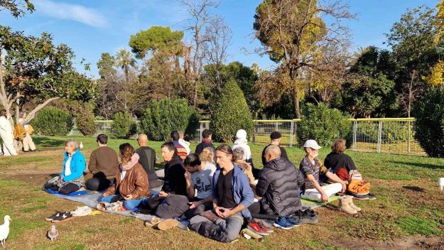 meditació meditacio aire lliure meditación meditacion libre open air meditation outdoors